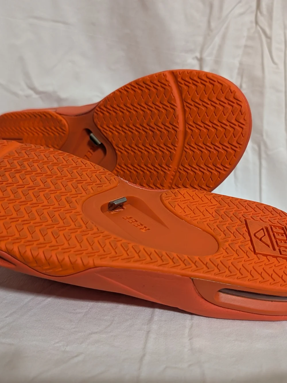 Reef Orange Fanning Bottle opener Flip Flops Men's Size 6